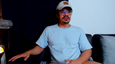 Snapshot of nipsfetich chatting on February 8, 6:33 am Steven online show from February 8, 6:33 am