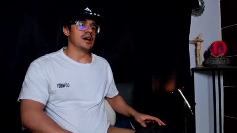 Snapshot of nipsfetich chatting on January 20, 7:04 am Steven online show from January 20, 7:04 am