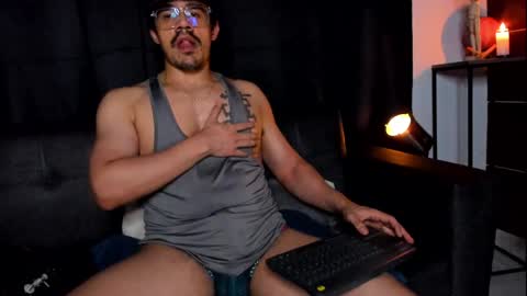 Snapshot of nipsfetich chatting on January 31, 5:40 am Steven online show from January 31, 5:40 am