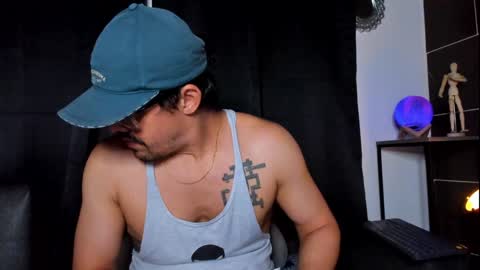 Snapshot of nipsfetich chatting on February 3, 6:24 am Steven online show from February 3, 6:24 am