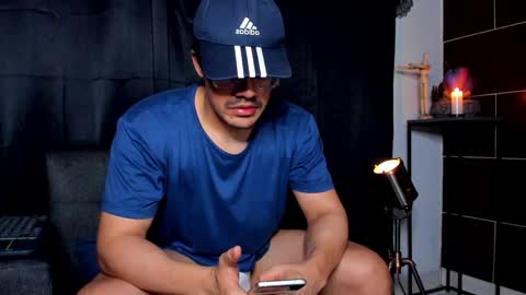 Snapshot of nipsfetich chatting on January 22, 2:48 am Steven online show from January 22, 2:48 am