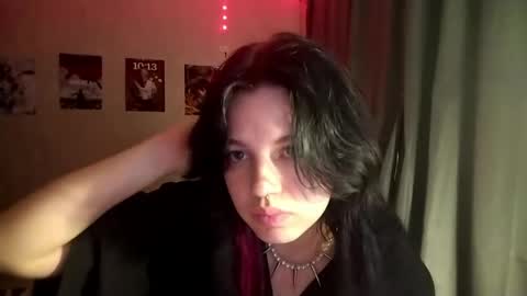 Alice online show from April 27, 5:54 pm