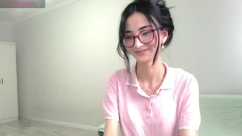 Niu online show from April 21, 1:07 pm