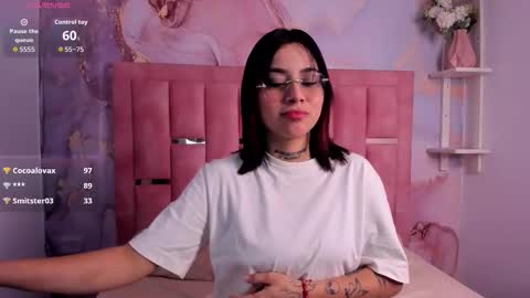 Snapshot of nixielee__ chatting on September 14, 7:54 am Nixie online show from September 14, 7:54 am