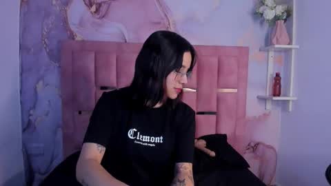 Snapshot of nixielee__ chatting on September 20, 3:42 am Nixie online show from September 20, 3:42 am
