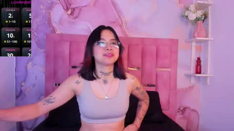 Snapshot of nixielee__ chatting on September 25, 3:13 am Nixie online show from September 25, 3:13 am