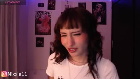 Nixxie  online show from November 17, 1:30 am