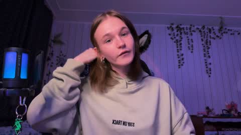 Tears Lora online show from December 14, 1:27 am