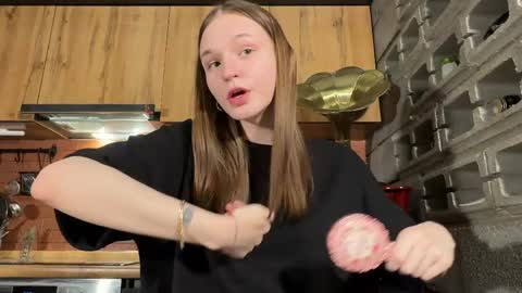 Tears Lora online show from March 31, 11:49 pm