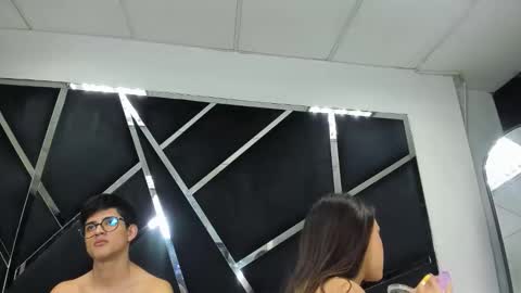 NoaandArez online show from February 7, 7:22 am