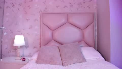   ambarsulliva  online show from December 5, 11:52 am