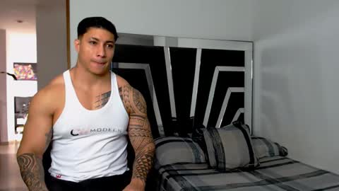 Noah Harris01 online show from November 5, 3:58 pm