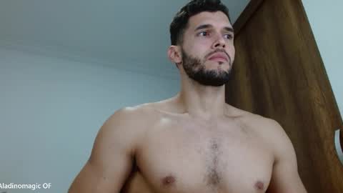 Noah online show from November 3, 11:22 am