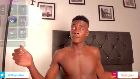 Snapshot of noah_johes chatting on September 18, 3:54 am noah_johes online show from September 18, 3:54 am