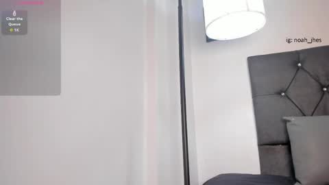 noah_johes online show from April 21, 3:13 am