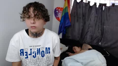 noah hehim    online show from January 5, 9:57 pm