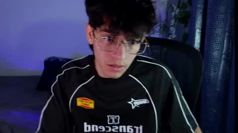 noah online show from April 21, 4:41 am