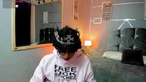 noah_smith04 online show from November 10, 2:09 pm