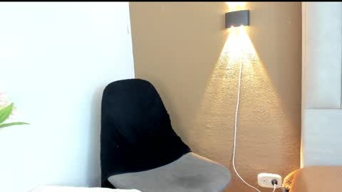 noah online show from April 6, 8:54 pm