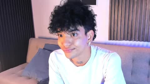 Noah online show from March 31, 1:33 pm