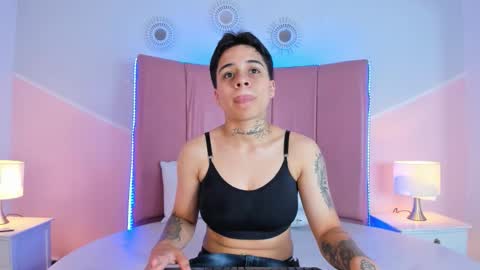 Noah online show from November 12, 8:00 pm