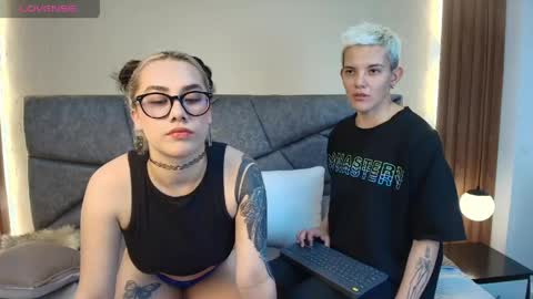 Noah And Gaia online show from April 18, 7:58 pm