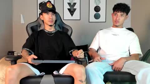 noahdaviss online show from January 19, 2:25 am