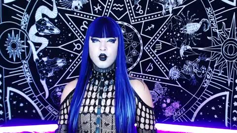 caroline online show from April 7, 10:34 pm