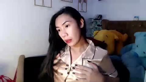 Snapshot of noboyfriendsincebirth chatting on October 12, 10:52 am Samantha Summer online show from October 12, 10:52 am