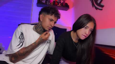 Jean Y Isa online show from January 16, 4:21 am