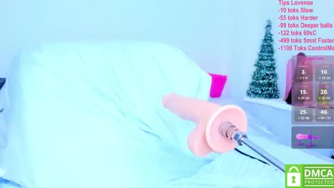 NhAndrea online show from December 18, 10:35 pm