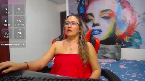 noelia_milfs online show from March 15, 12:04 am