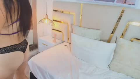 NOELLE online show from January 15, 9:12 pm