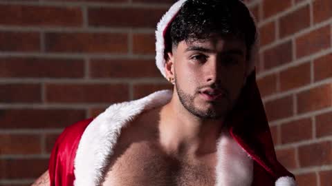 kevin online show from February 5, 12:25 am