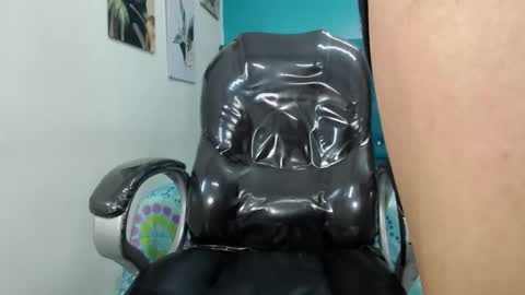 Noha Scott online show from February 12, 1:41 am