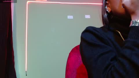 Noha Thomson online show from January 23, 10:01 pm