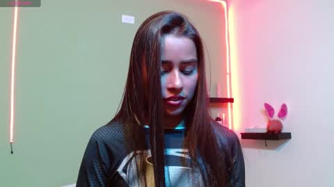 Noha Thomson online show from January 24, 6:04 pm