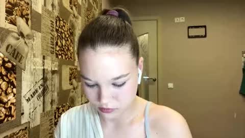 Abri online show from February 26, 5:05 pm