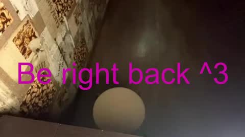 Abri online show from April 12, 3:49 pm