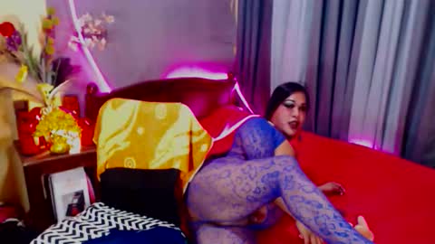 I AM YOUR MISTRESS YASSY DON T BE RUDE no ONE LOVE ME i KICK U online show from November 14, 6:21 pm