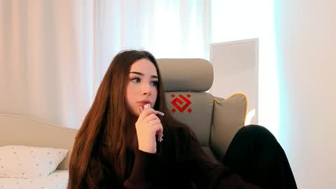 Syndney online show from April 11, 6:40 am