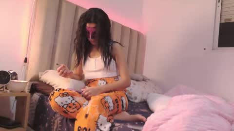 noouni20 online show from January 6, 8:57 pm