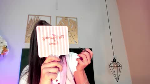 Nora Da Silva online show from March 20, 1:10 am