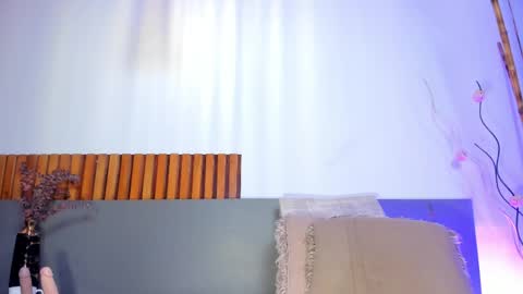 Nora Da Silva online show from April 21, 2:51 am