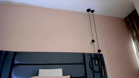 Nora Da Silva online show from March 23, 12:43 pm