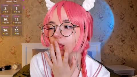 Nora Failure online show from December 9, 11:04 am