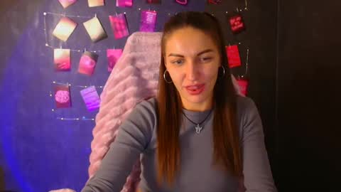 Nora online show from October 22, 10:33 pm