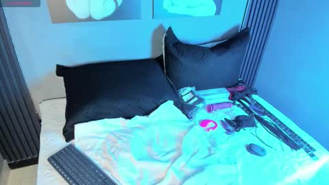 Nora Temptress online show from March 6, 5:01 pm