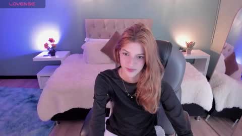 Nora online show from February 25, 8:01 pm