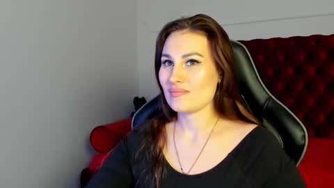 NoraFoxes online show from February 6, 7:12 am